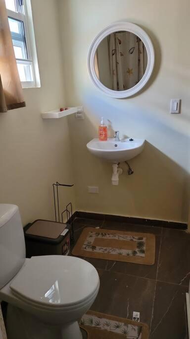 Centrally Located, Private, 1 Bedroom Apartment. Willemstad Exterior foto